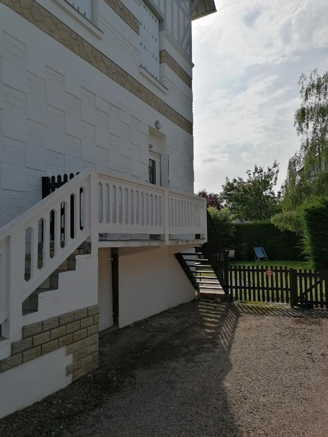 Appartamento A La "Georgette" Et Son Jardin Avec Parking Villers-sur-Mer Esterno foto